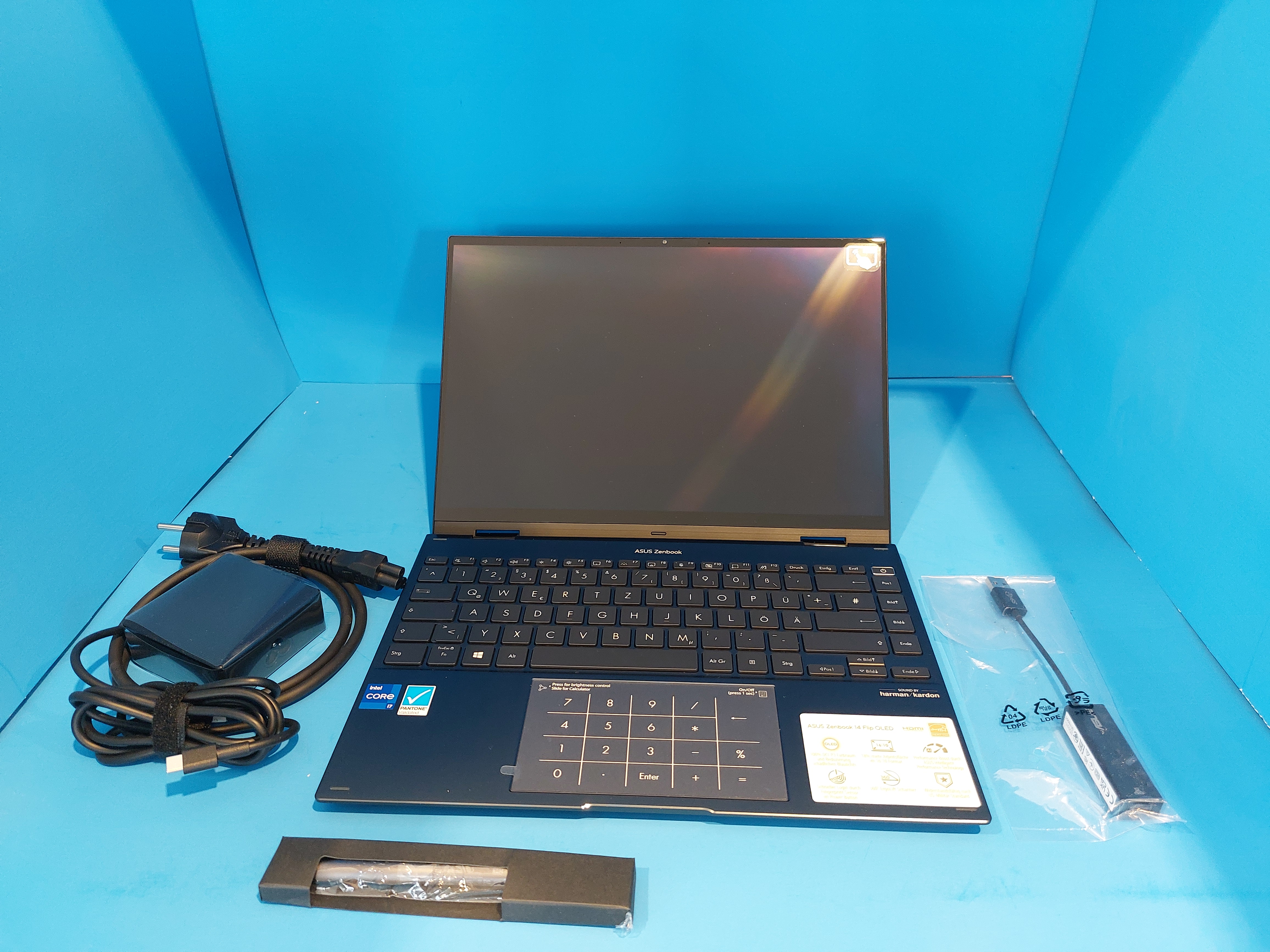 ASUS Zenbook Flip 14 UP5401EA-KU082X 14" OLED | Intel Core i7 | 16GB RAM | 1TB SSD | W11P - 1396